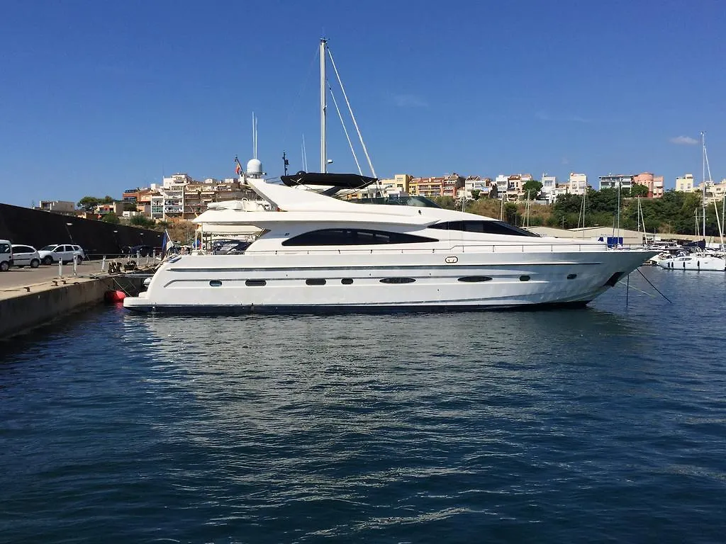 Motor Yacht Dandy Hotel Barcelona